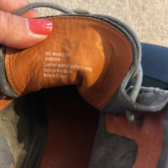 Tommy Bahama men’s shoes; size 10 - Picture 7 of 7